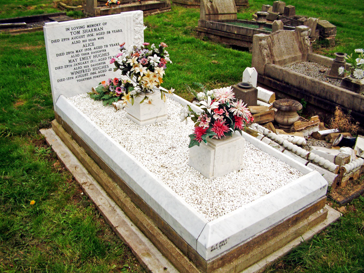 Tom & Alice's grave
